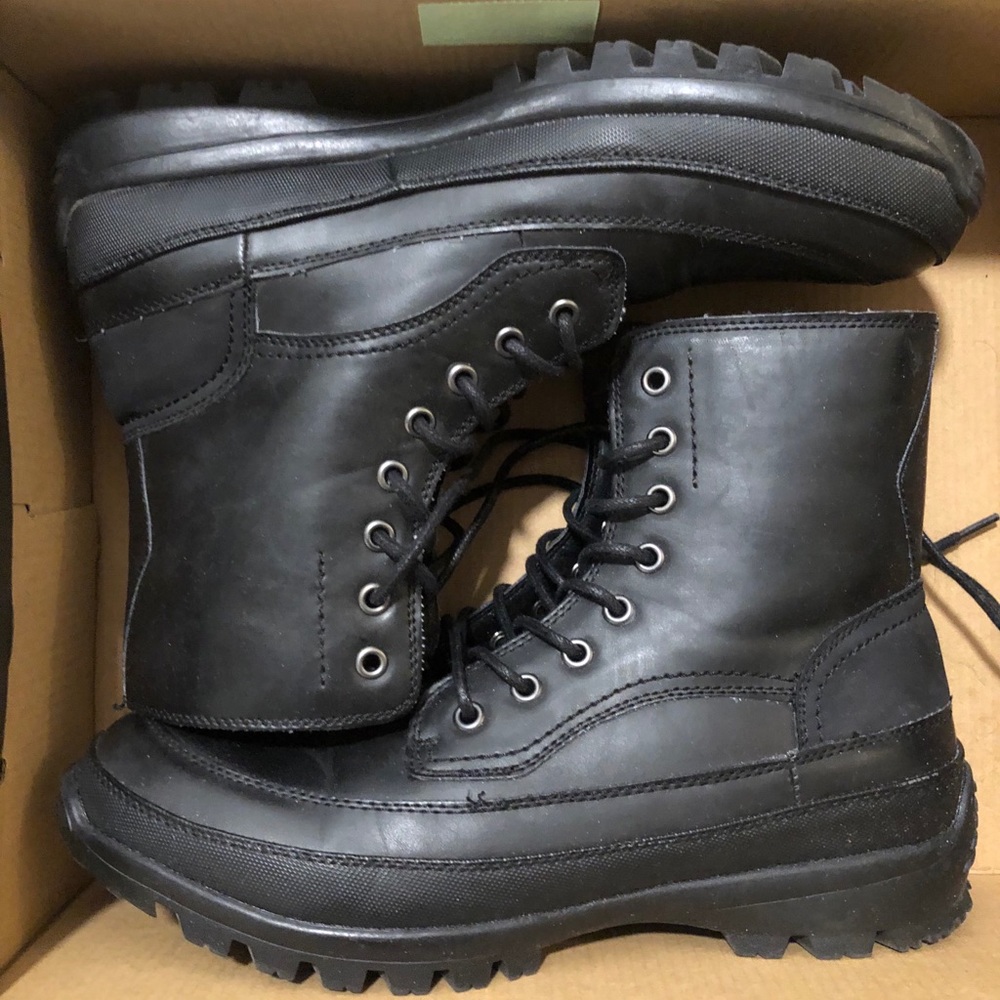 Cold weather boots